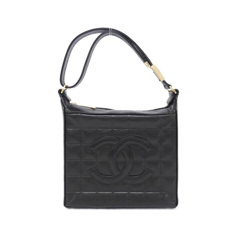Chanel Chocolate Bar Line 17360 Shoulder Bag